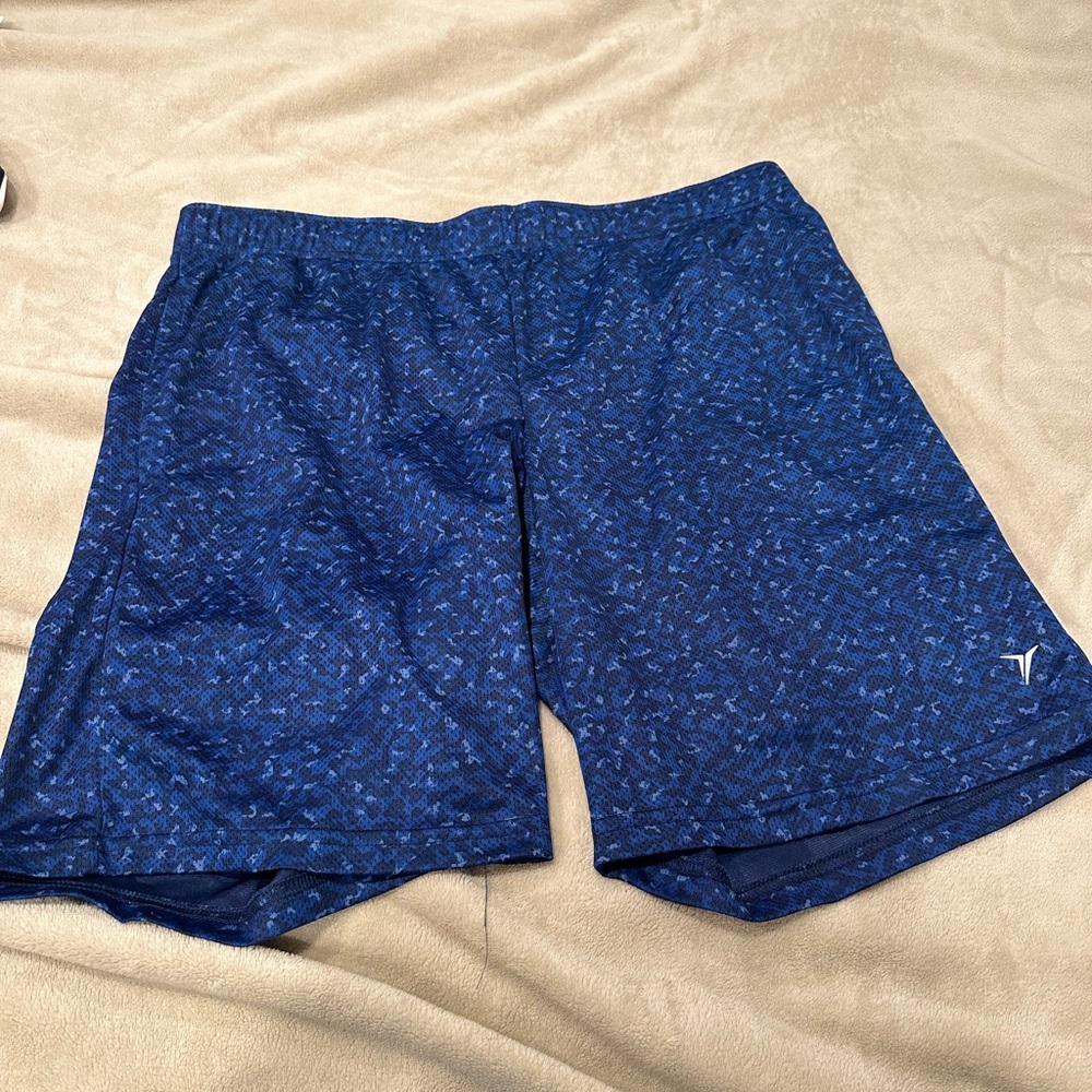 Old Navy Active Go Dry shorts, XL